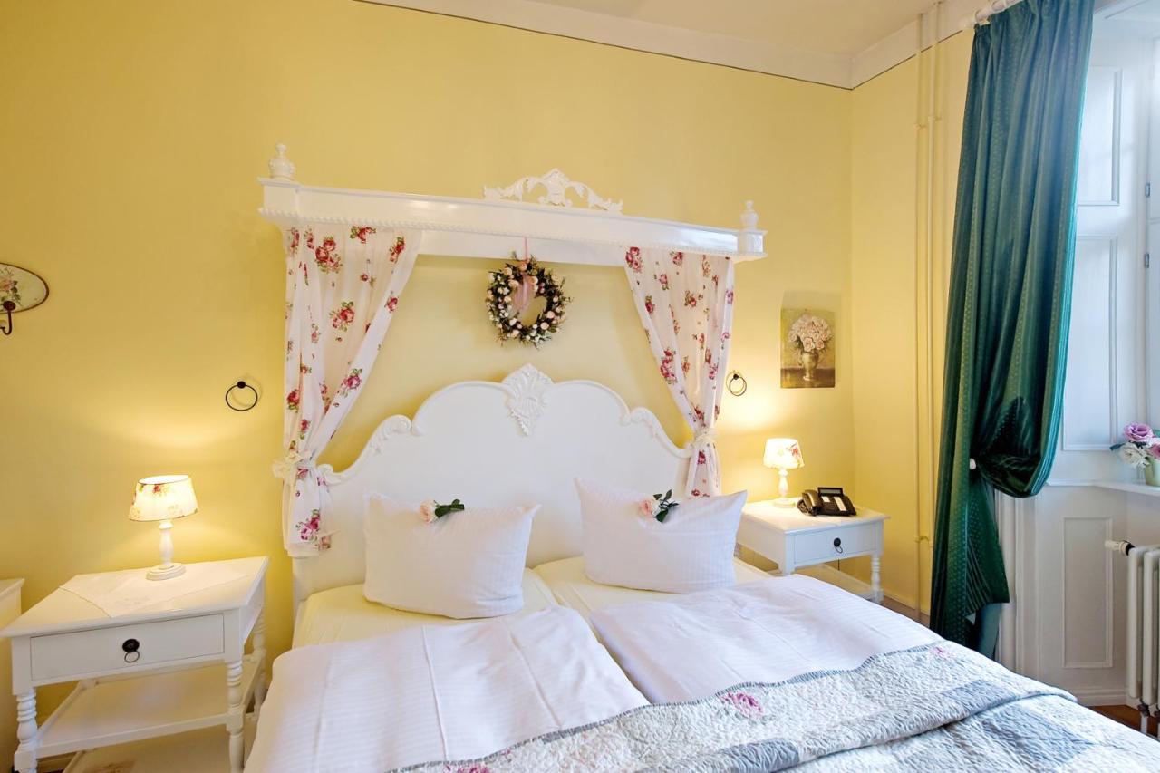 Schlosshotelgedern Екстериор снимка