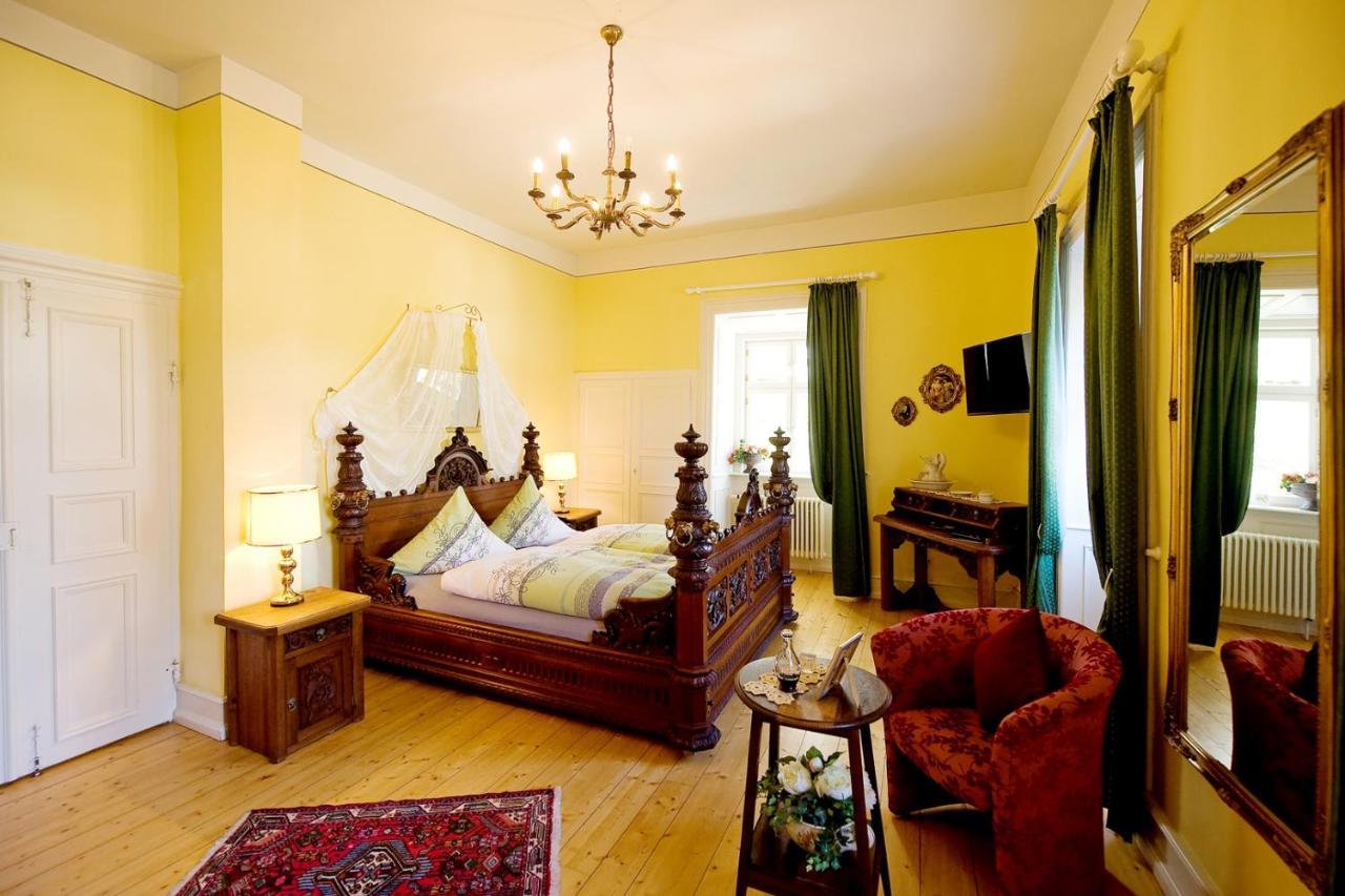 Schlosshotelgedern Екстериор снимка
