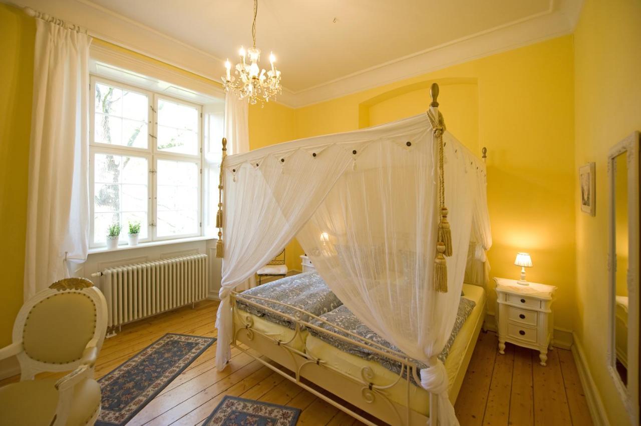 Schlosshotelgedern Екстериор снимка